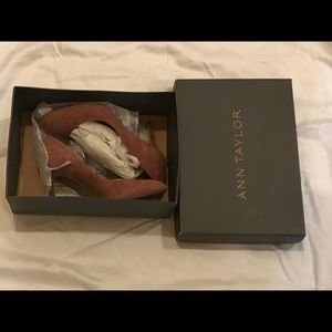 Ann Taylor 3.5” Blush Pink Pumps